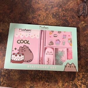 Pusheen Cool Pink Stationery Set